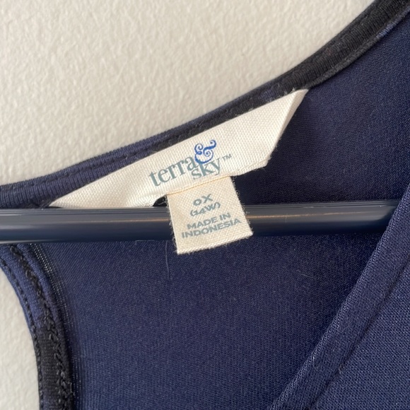 Terra & Sky maxi dress 0x (14W) - Picture 3 of 4